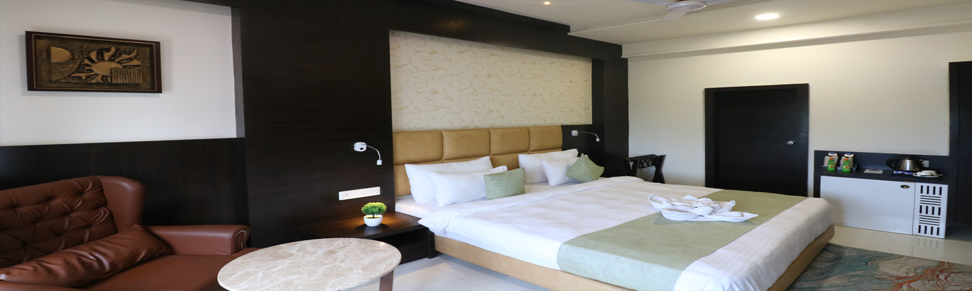 Hotel Royal Stay  & Royal Greens 